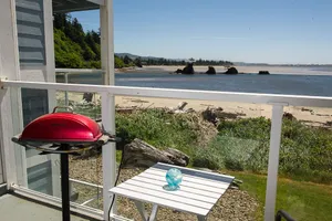 Image of Waters Edge 214
