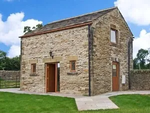 Image of Hollins Wood Bothy