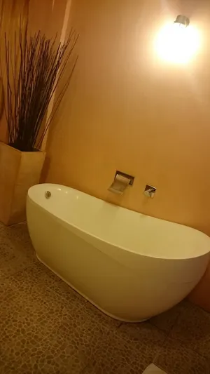 Image of R and R Hotel