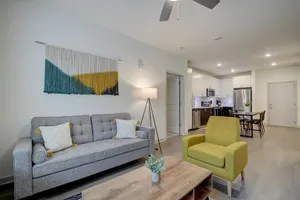 Image of FRONTDESK Main & Clay Apts Butcḣertown Louisville