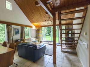 Image of Cosy Holiday Home With Sunny Garden Near the North-sea Beach of Vrouwenpolder