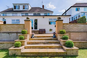 Image of Homebird Property - Carter Knowle House-2