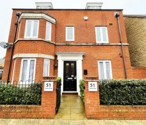 Image of Serviced Accommodation in Bicester - Ascot Way.