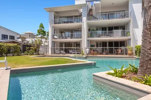 Image of Drift South 7 - Ground floor luxury with swim up pool and tropical views