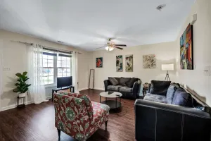 Image of Have The Best Stay At Our Modern Art Gallery Home 3 Bedroom Home by Redawning