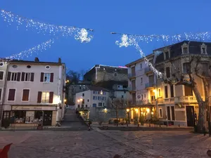 Image of Entre l'Eglise et la Place