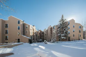 Image of Carriage House Condominiums by All Seasons Resort Lodging