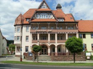 Image of AMADEUS HOTEL DEUTSCHER HOF INN & SUITES