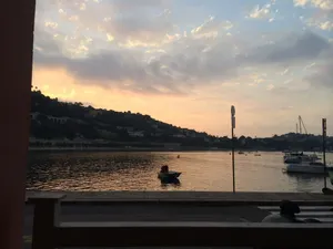 Image of Les pieds dans la mer Best place