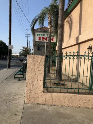 Image of Pine tree inn