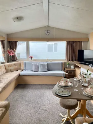 Image of Stunning 2-bed Sleeps 6 Caravan in Felixstow