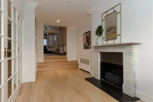 Image of Beautiful 3BR Home with terrace in Knightsbridge