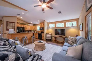 Image of Fish Tales Stunning Cabin Includes Wifi, Hot Tub, and BBQ by Redawning
