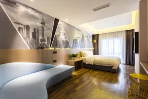 Image of Jinglai Hotel · select (Shanghai Xujiahui Financial Circle Store)