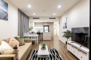 Image of Sweet Waterfront Home With Stunning City View Parking