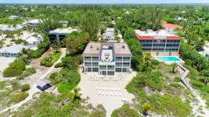 Image of Sandy Bend Condominiums & Cottage
