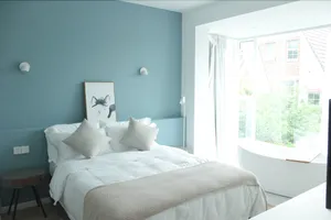 Image of robin House
