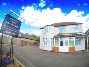 Image of Heathrow Lodge Ltd