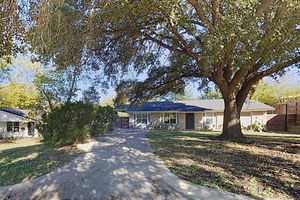 Image of New Listing! Soco Charmer W/ Screened Porch, Yard 3 Bedroom Home