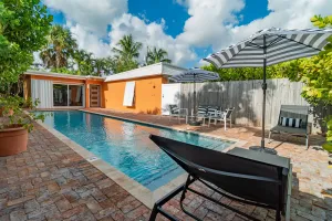 Image of New Hummingbird Private Pool Cottage 2/2 In Flamingo Park Downtown Beach, Shops & Restaurants
