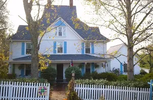 Image of Dry Ridge Inn
