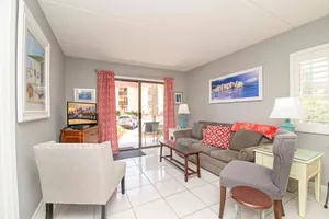 Image of 5112 Near Ocean 1st Floor SE