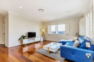 Image of Rochedale Spacious Holiday 4 Bedrooms House Qro009