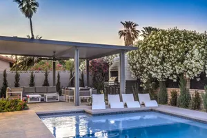 Image of Vegas Pool w Wetdeck, Jacuzzi, Wetbar, BBQ, 15 min to Strip