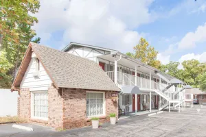 Image of Days Inn by Wyndham Eureka Springs