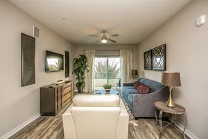 Image of Scottsdale Rodeo- Pool W- Views-King Bed-Parking S433