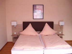 Image of Hotel Road-House