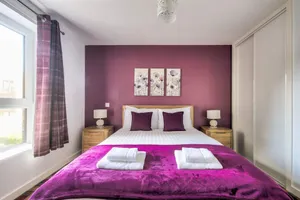Image of Charming 2BR Flat Fits 5 Near Vibrant Leith