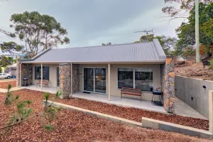 Image of Freycinet Stone Studio 8 - Sandstone