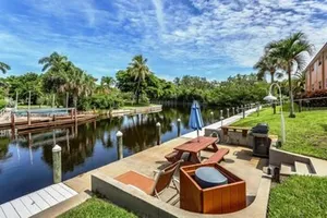 Image of Sanibel Arms D2