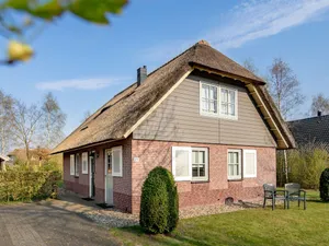 Image of Thatched villa with dishwasher, 2 km. from Appelscha