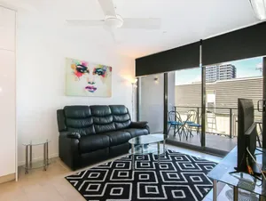 Image of Chic Apartment In Walking Distance To Southbank