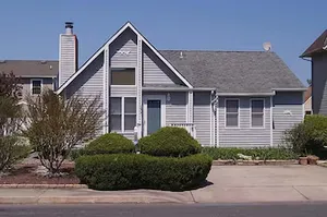 Image of Kelly Road 710 by RedAwning