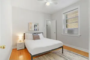 Image of Charming 3BR Rogers Park Home in Newgard