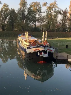 Image of Rives Du Sud