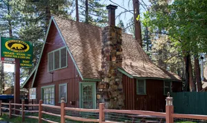 Image of Golden Bear Cottages