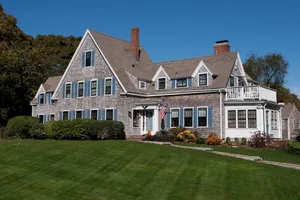 Image of Ashley Manor