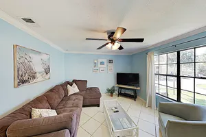 Image of Charming Condo w\/ Pool – 500 Yards to Beach, Near Lighthouse & Downtown