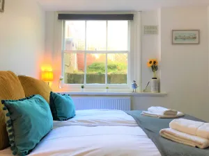 Image of Grafton Seaside Apartment With Parking