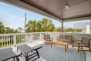 Image of Destin's Retreat by Avantstay Steps to the Beach w/ BBQ & Pool