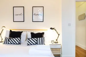 Image of Central Flat-2Bed-Free Parking-By FabAccommodation