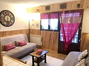 Image of Studio in Saint-étienne-de-tinée, With Wonderful Mountain View and Terrace - 200 m From the Slopes
