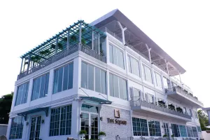 Image of The Square 101