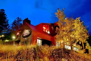 Image of Sierra Lodge