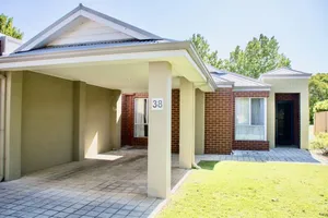 Image of Sea Breeze - Broadwater