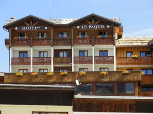 Image of Le Paquis